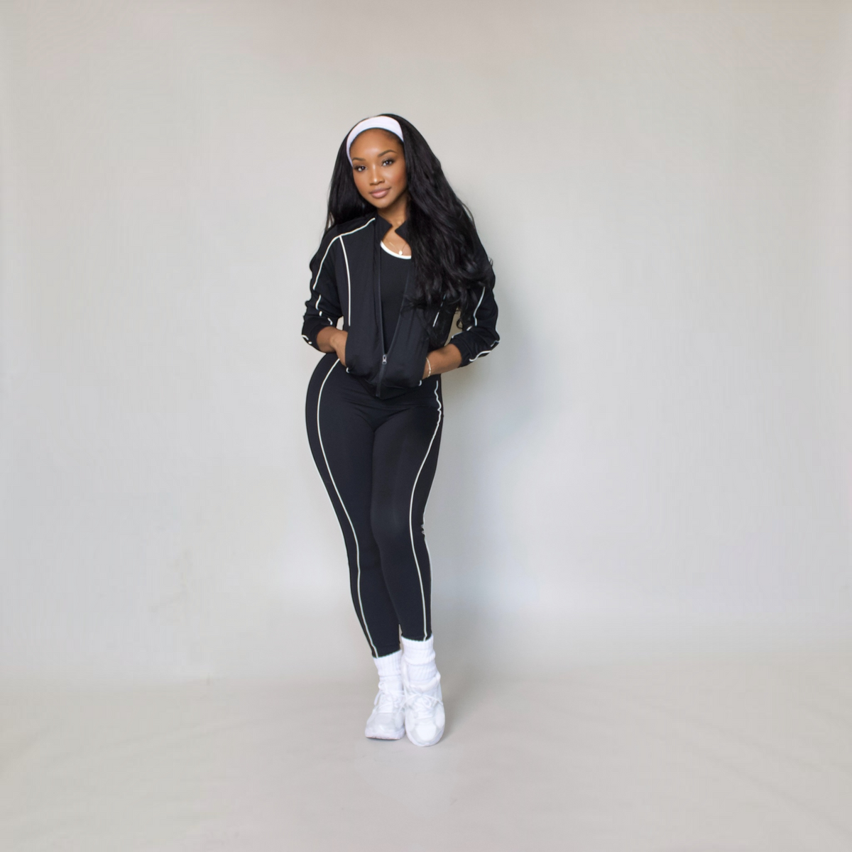Black & White Motion Jumper Set